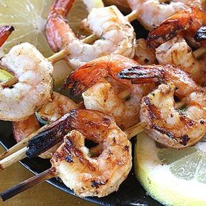 Cách làm tôm bóc vỏ nướng xiên