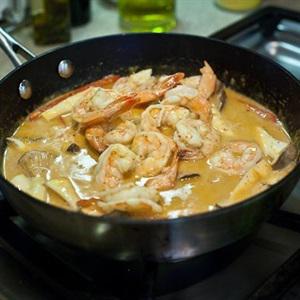 Cách làm tôm cà ri kiểu Thái