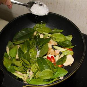 Cách làm tôm càng xanh sốt Thái