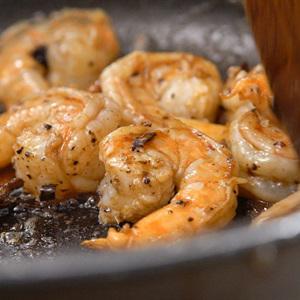 Cách làm tôm cháy tỏi với bánh mì nướng