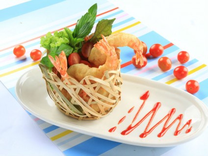 Tôm chiên giòn sốt tương ớt