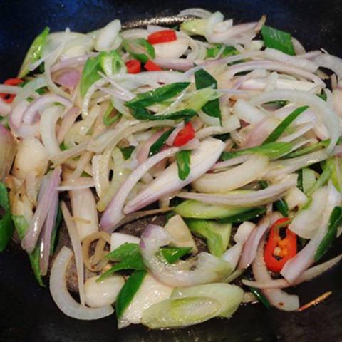 Cách làm tôm chiên sốt chua