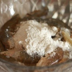 Cách làm tôm chiên xóc muối