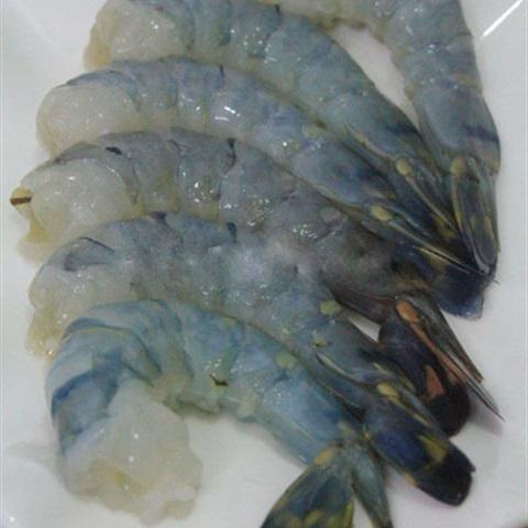 Cách làm tôm cuộn lạp xưởng