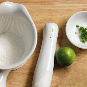 Cách làm tôm hấp muối tiêu xanh