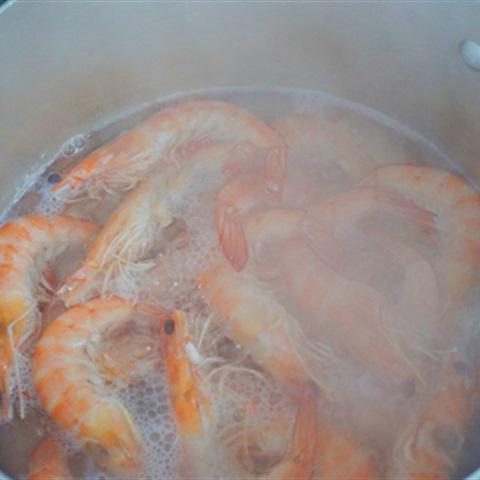 Cách làm tôm hấp nước dừa