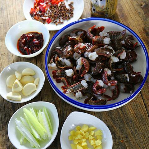 Cách làm tôm hùm đất rang sa tế