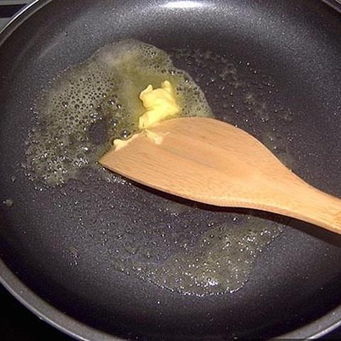 Cách làm tôm hùm xào bơ