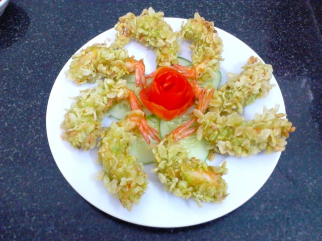 Tôm lăn cốm chiên giòn