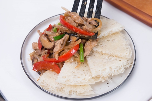 Tôm nõn xào đậu hũ đơn giản nhưng giàu chất dinh dưỡng