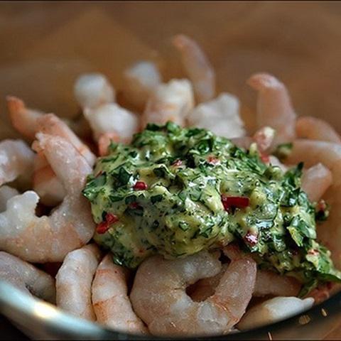 Cách làm tôm nướng bơ cay