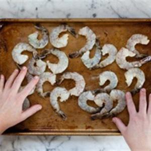 Cách làm tôm nướng muối tiêu