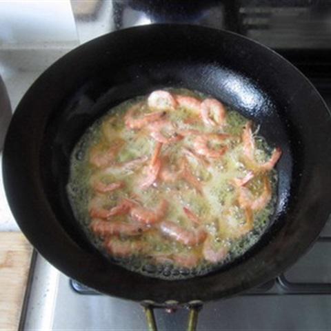 Cách làm tôm rang hành