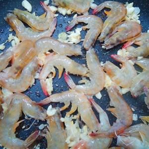 Cách làm tôm rang mặn ngọt