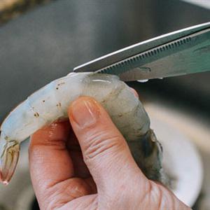 Cách làm tôm rang muối tiêu