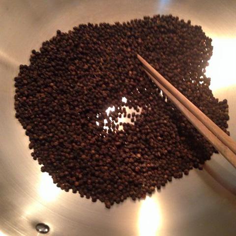 Cách làm tôm rang muối tiêu