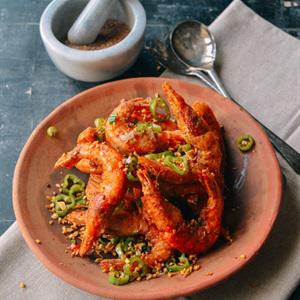 Cách làm tôm rang muối tiêu