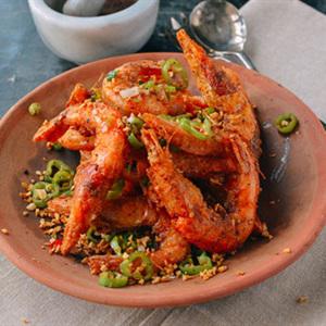 Cách làm tôm rang muối tiêu