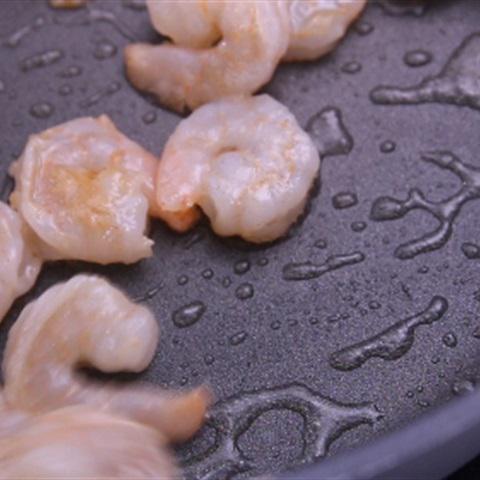 Cách làm tôm rang thịt ba chỉ