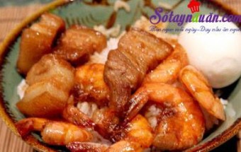 Tôm rang thịt ba chỉ giản dị mà ngon