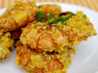 Tôm rang trứng muối giòn rụm