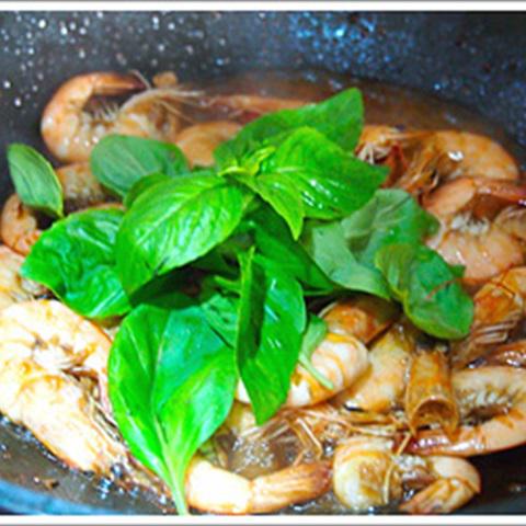 Cách làm tôm rim cay thơm