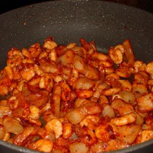 Cách làm tôm rim thịt ba chỉ