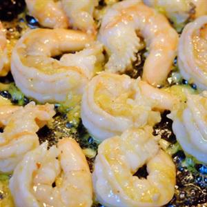 Cách làm tôm sốt bơ chanh