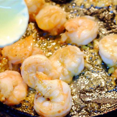 Cách làm tôm sốt bơ chanh