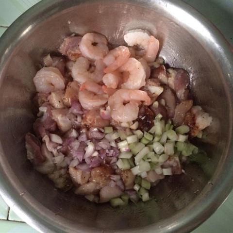 Cách làm tôm thịt kho măng