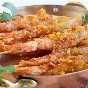 Cách làm tôm tươi chiên trứng muối