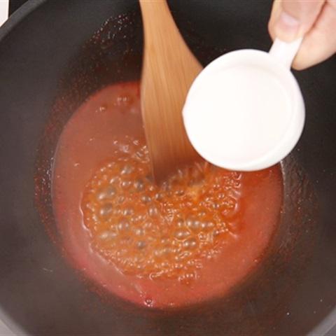 Cách làm tôm tươi sốt chua ngọt