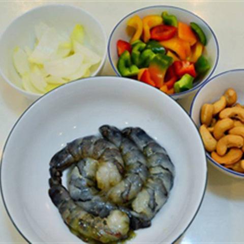 Cách làm tôm tươi xào hạt điều