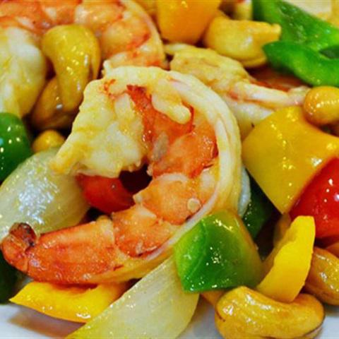 Cách làm tôm tươi xào hạt điều