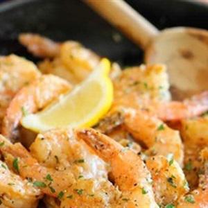 Cách làm tôm xào bơ tỏi