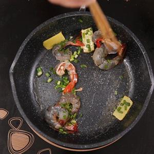 Cách làm tôm xào đậu Hà Lan