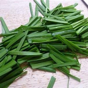 Cách làm tôm xào giá và mướp hương