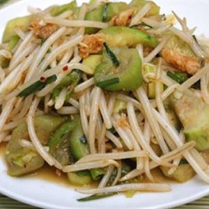 Cách làm tôm xào giá và mướp hương