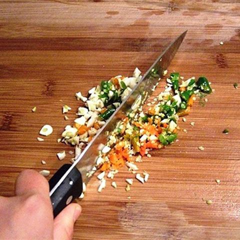 Cách làm tôm xào măng cay