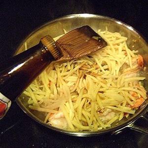 Cách làm tôm xào măng cay