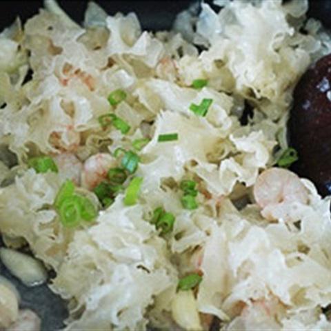 Cách làm tôm xào nấm tuyết