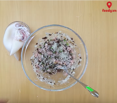 Tôm xào sa tế cay nồng, đượm vị, ngon không thể chối từ