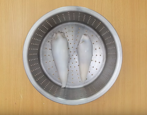 Tôm xào sa tế cay nồng, đượm vị, ngon không thể chối từ