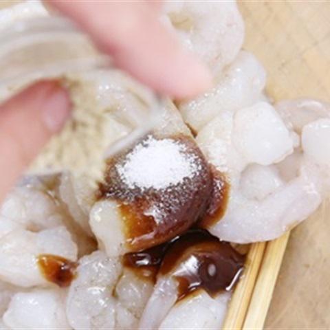 Cách làm tôm xào thập cẩm