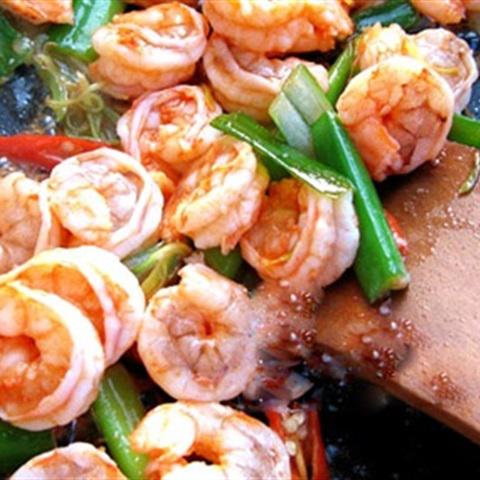 Cách làm tôm xào tỏi tây