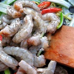 Cách làm tôm xào tỏi tây