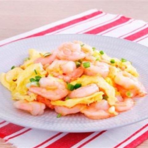 Cách làm tôm xào trứng gà