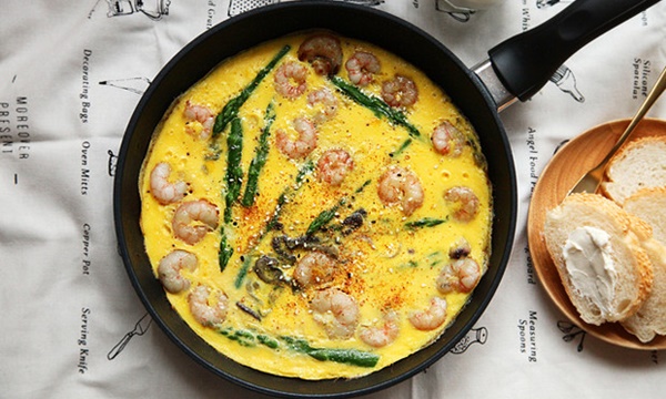 Trà gừng nhãn đơn giản cho bạn nhâm nhi ngày mưa gió