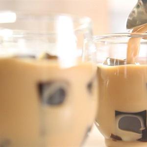 Cách làm trà sữa thạch rau câu mát lạnh