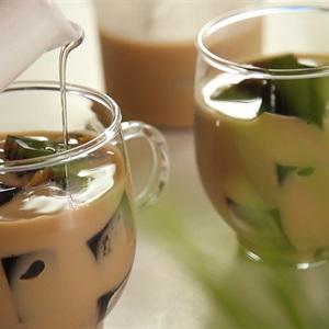 Cách làm trà sữa thạch rau câu mát lạnh